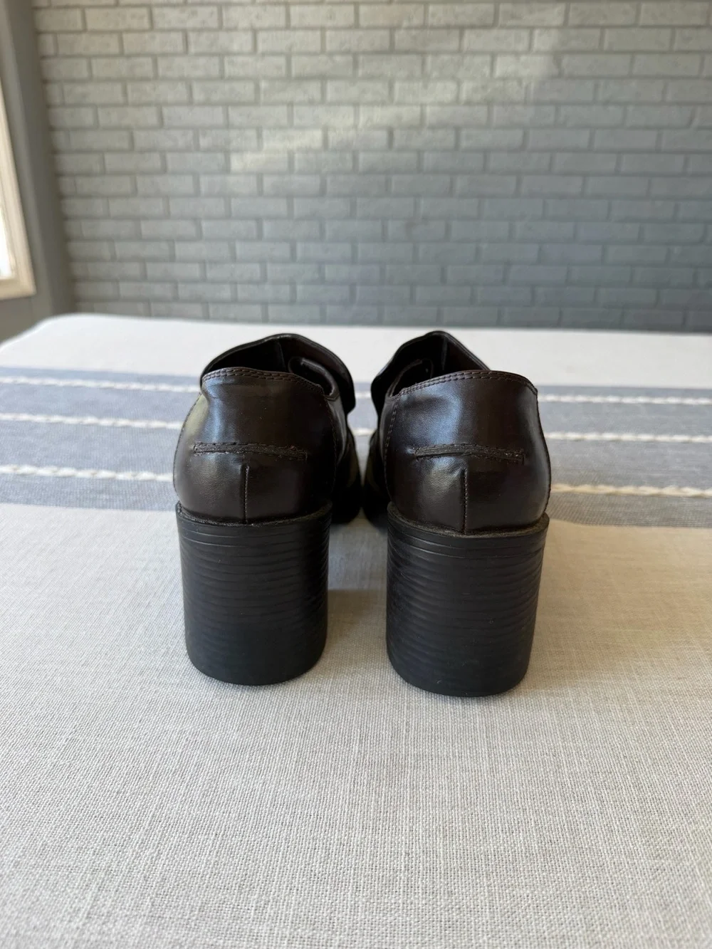 VTG Y2K Mudd Brown Chunky Platform Loafers Heels Size 9.5